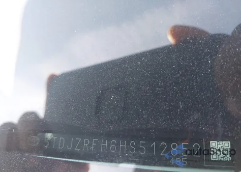 2017 Toyota Highlander Xle z USA, uszkodzony, nr VIN 5TDJZRFH6HS512852